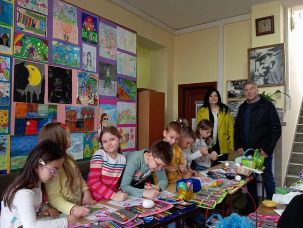 e9a8eb94-8dcd-4af9-a890-d9656839077d