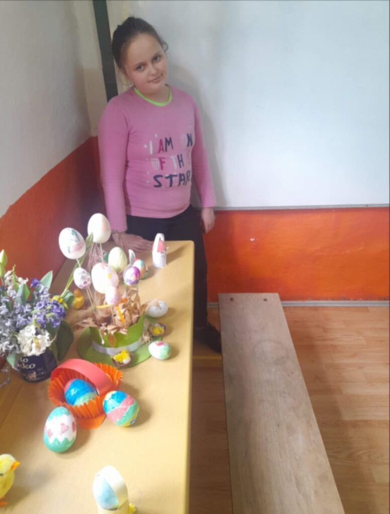 f33f8a1b-05b7-4094-98fb-b9732de09684