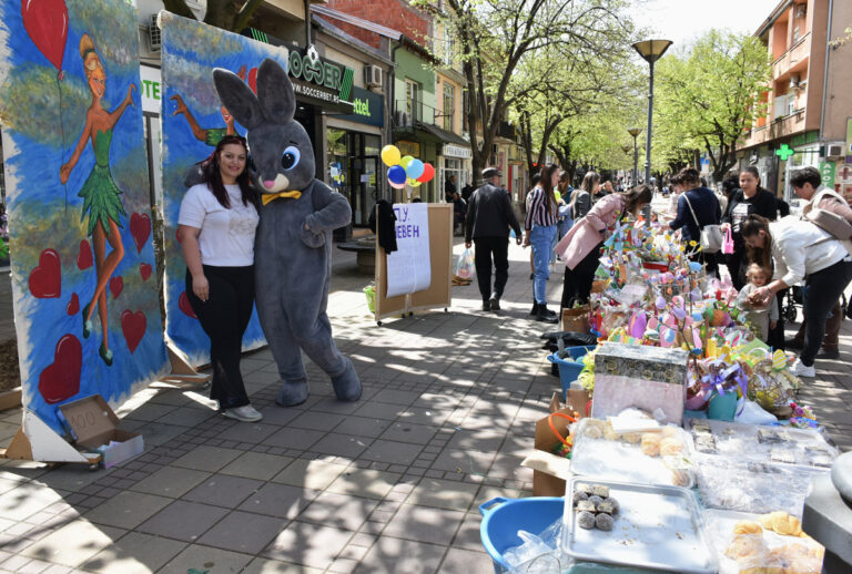 hunmanitarni-bazar1-768x518