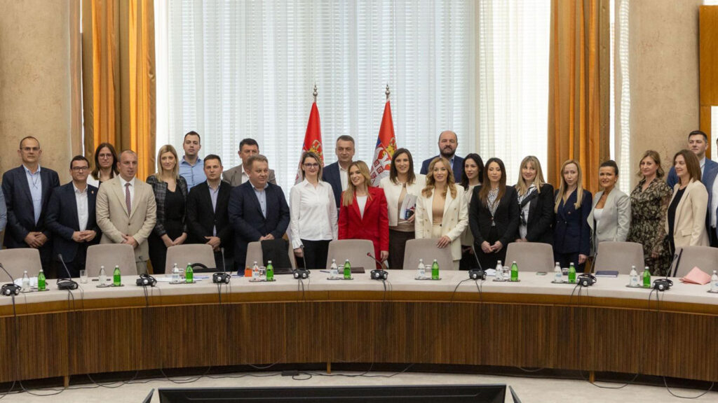potpisivanje-ugovora-za-mere-populacione-politike-02