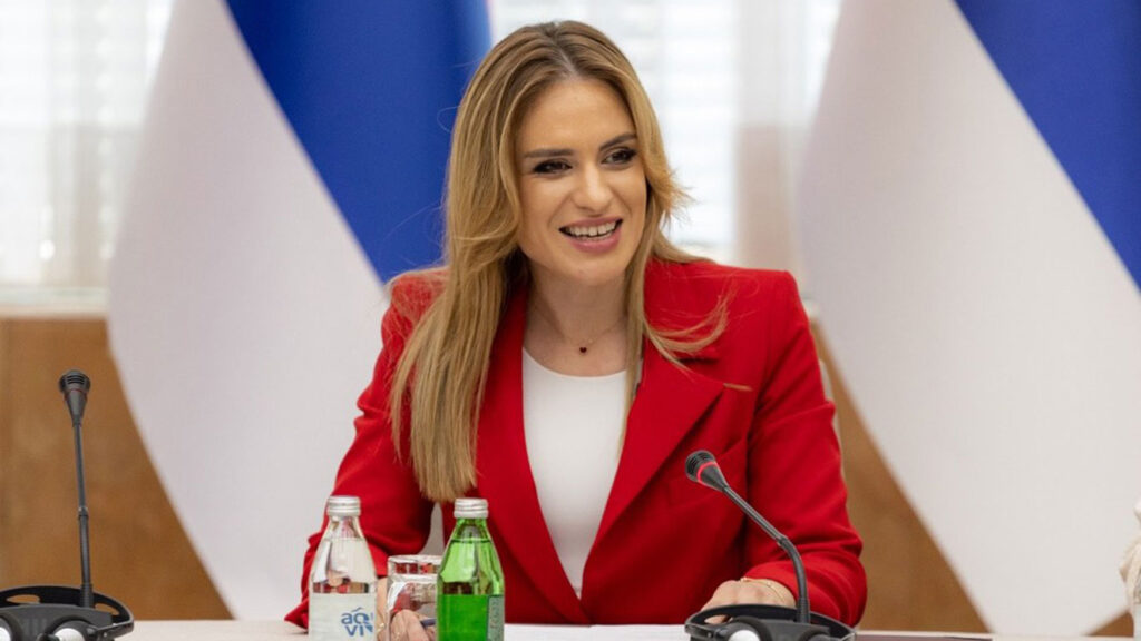 potpisivanje-ugovora-za-mere-populacione-politike-03