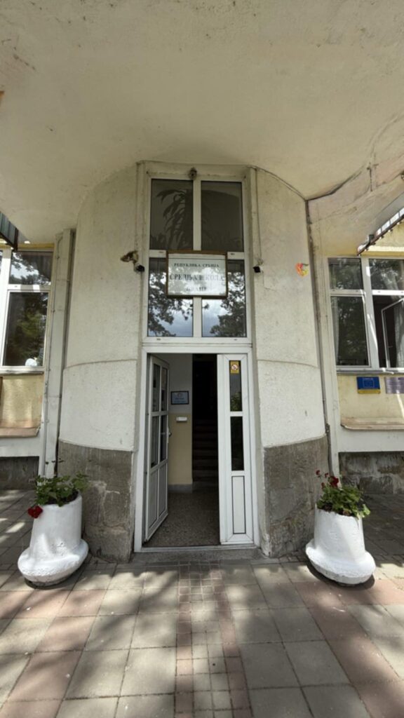 c0bb2424-bd4b-417c-8d99-072afb7fe969