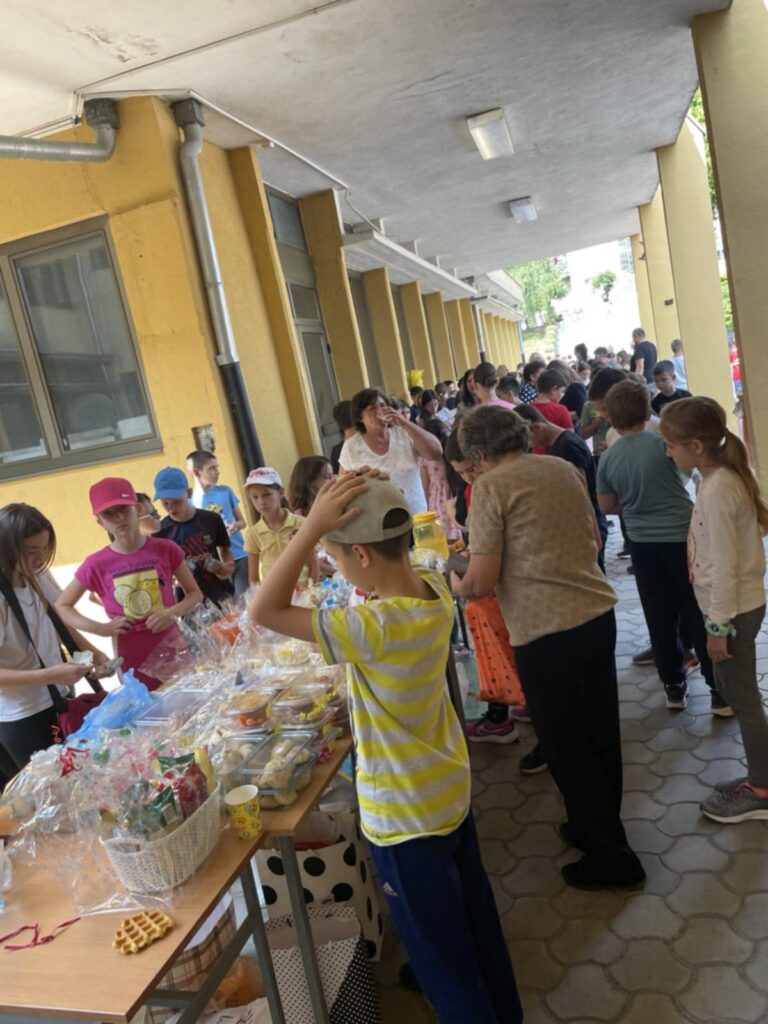 5476c90d-c7cd-4f32-9eae-18a2feeff985