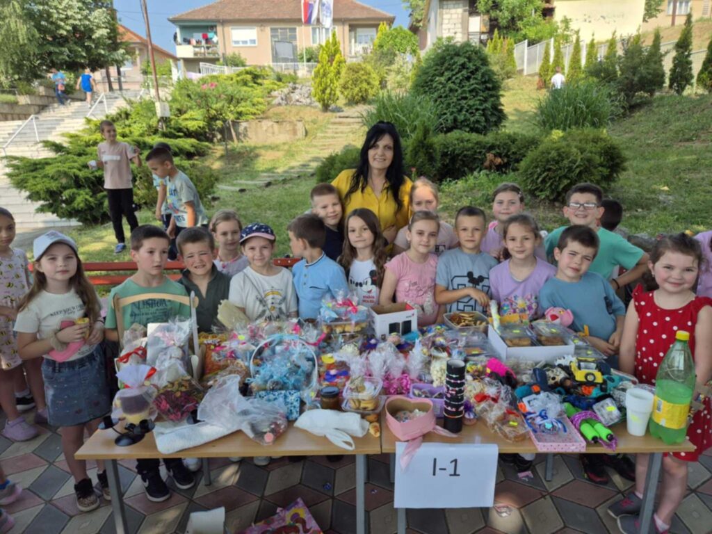 e3ce41dd-fb21-4dcb-8a41-331e30a9a4a3