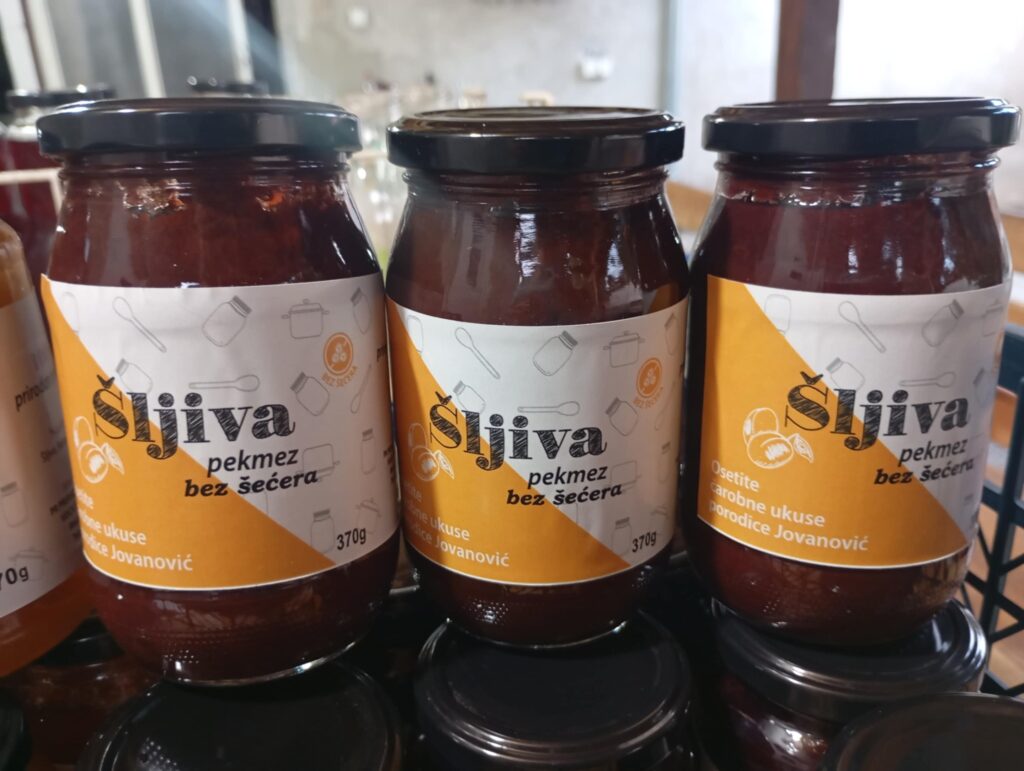 bae661dd-0b17-45ab-a5af-7113f6a32c60