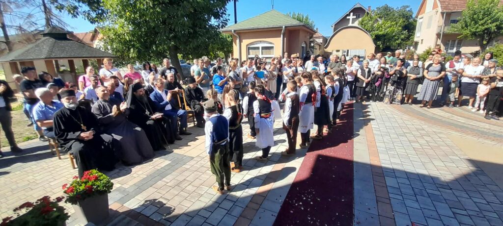 cf8815e8-8651-4812-8536-51ec53b6ffc9