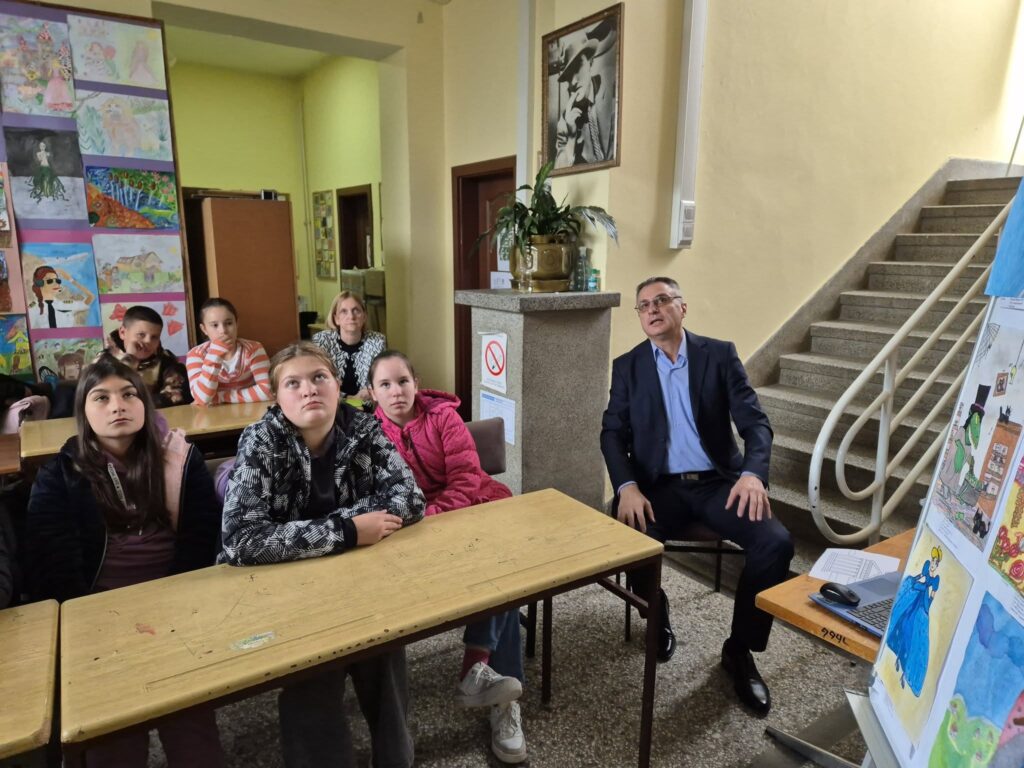 558675464_1317117480200448_3208561682401641123_n