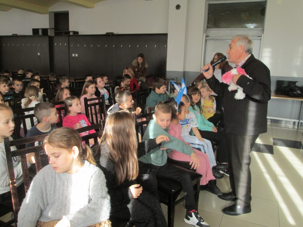 600886902_1374287667816762_4449363989104325731_n