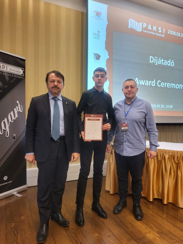 2fd817fc-e24e-4718-9be1-d1b74dbf6aed