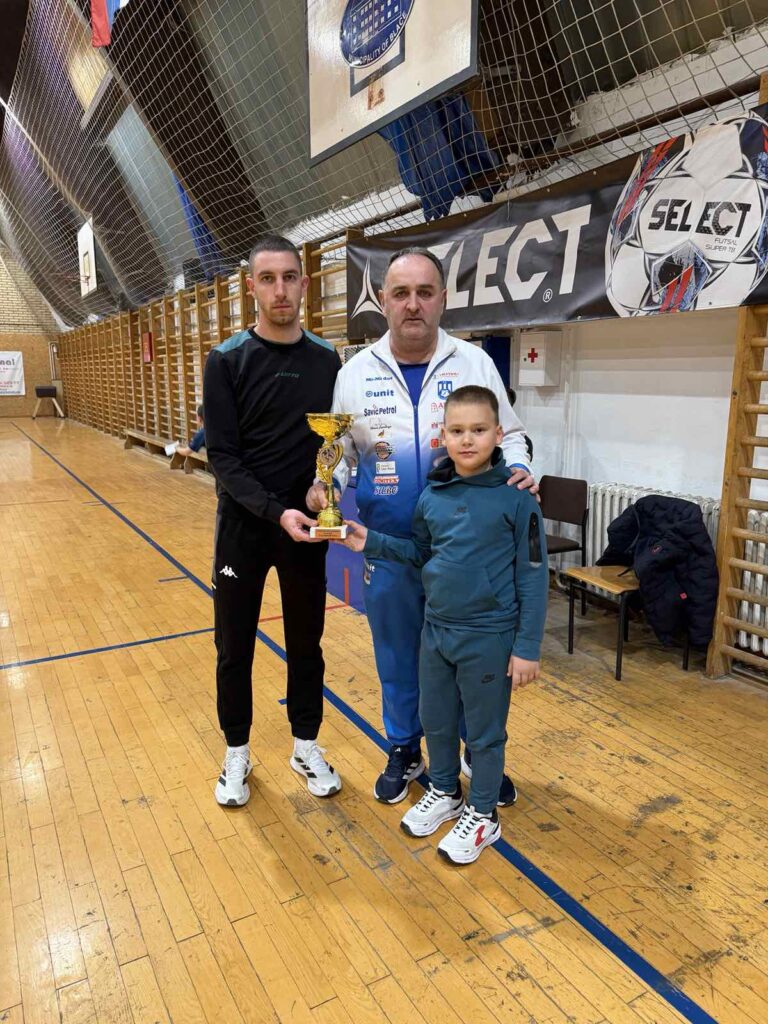 3 mesto - Blace 1 Gumitex