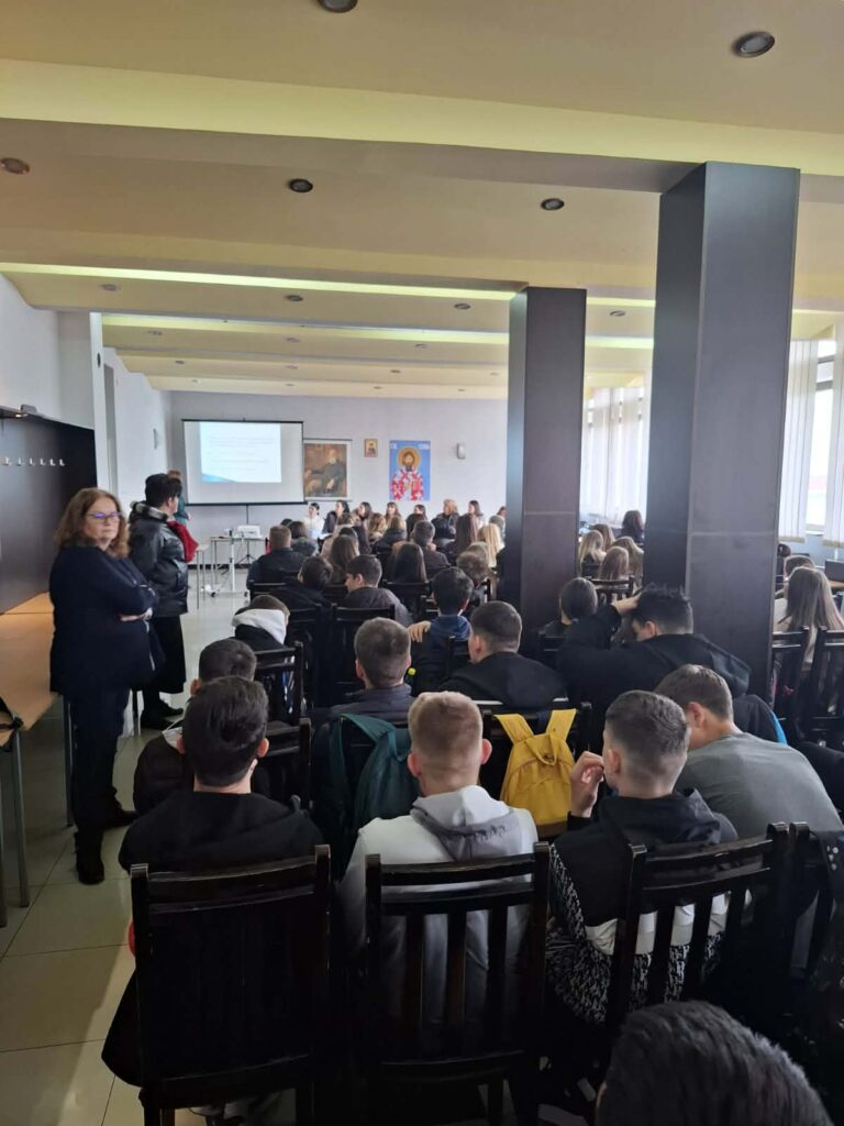 f8a050b3-7266-4539-81e5-79138754a925