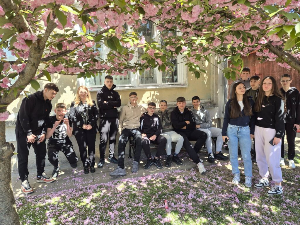 677356225_1476062647639263_2282893884201010040_n