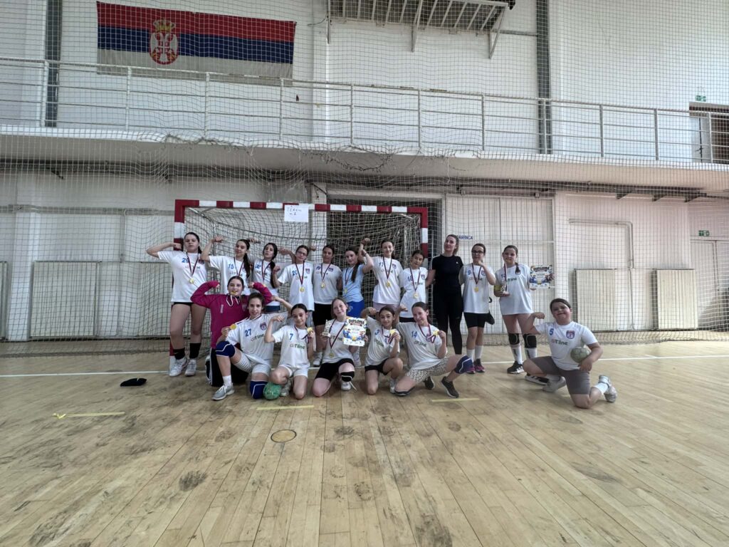 69cf76c4-b5a2-4c71-a530-53cebbbdfffd