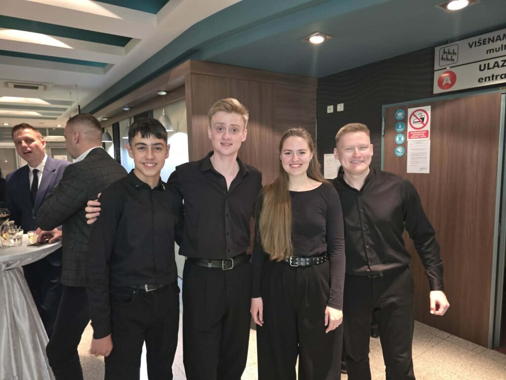 913ca687-9053-4747-be69-f3476e2ff885