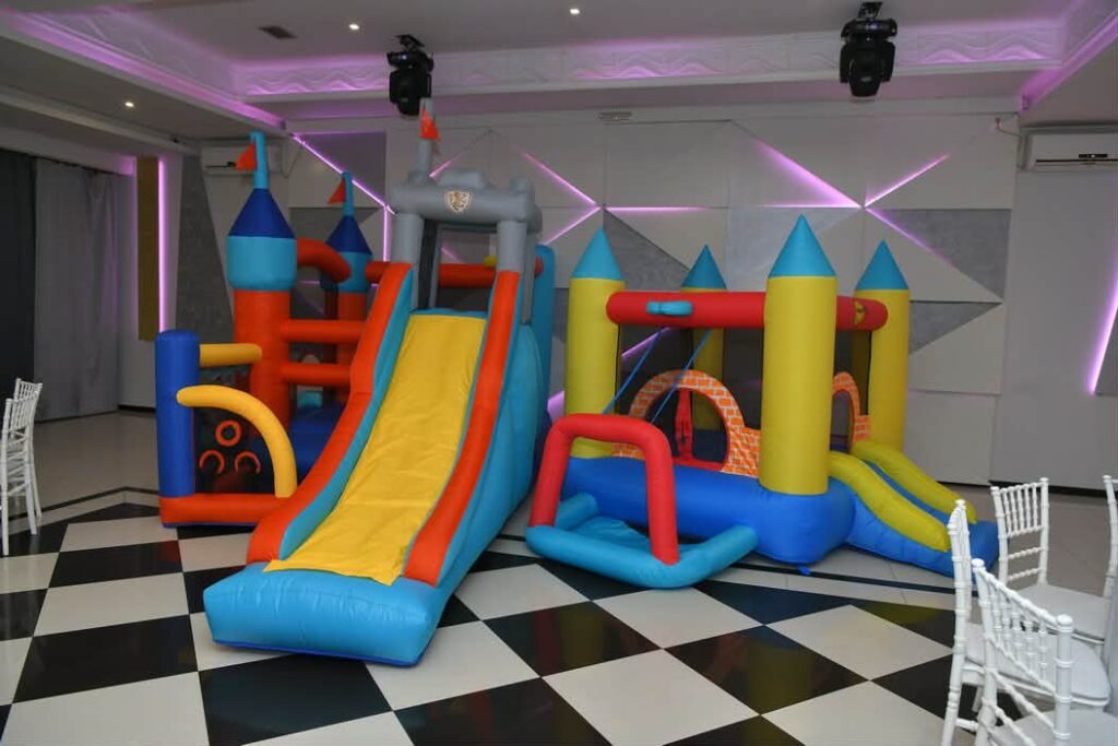 c5151c86-55bb-48ff-aa27-582295954be9